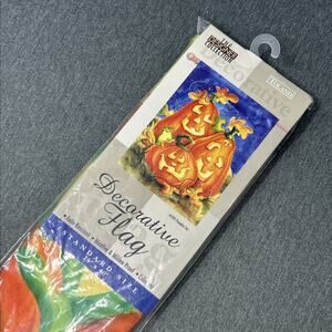 NOS Decorative Halloween Flag 28x40" Pumpkin Trio Fade Resistant Autumn Decor